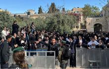 Israel Pertama Kalinya Izinkan 180 Umat Yahudi Berdoa di Masjid Al-Aqsa