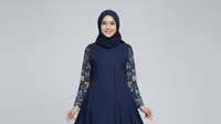 8 Model Gamis Batik Kombinasi untuk Kerja yang Santai Tapi Tetap Stylish