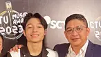 Namun, yang paling mencuri perhatian adalah hadiah spesial dari sang ayah, Pasha. Tanpa ragu, Pasha menghadiahi Kiesha sebuah mobil mewah sebagai wujud cinta dan kebahagiaannya atas hari istimewa putrinya. (Liputan6.com/IG/@kiesha.alvaro)