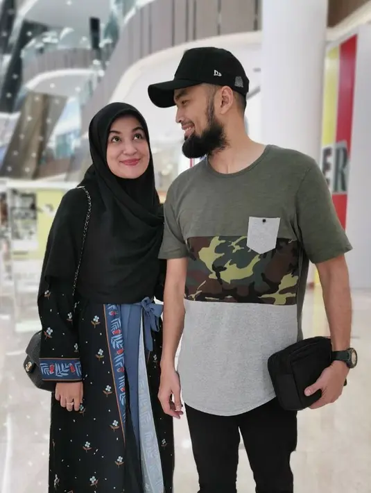Shireen Sungkar dan Teuku Wisnu
