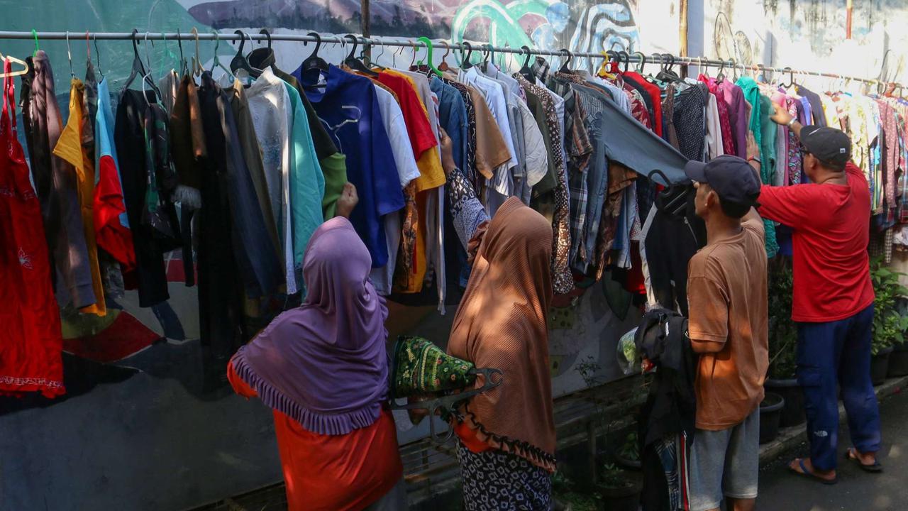 Warga Jatipadang Gelar Bazar Ramadan
