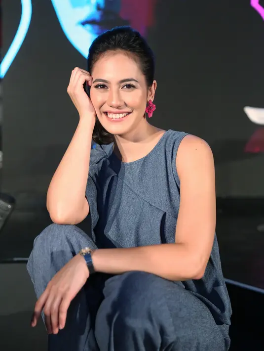 "Aku suka Gigi Hadid, kalau laki-lakinya aku suka Johnny Depp," kata Pevita Pearce di Empirica, kawasan SCBD, Jakarta Selatan, Jumat (6/4/2018).  (Nurwahyunan/Bintang.com)