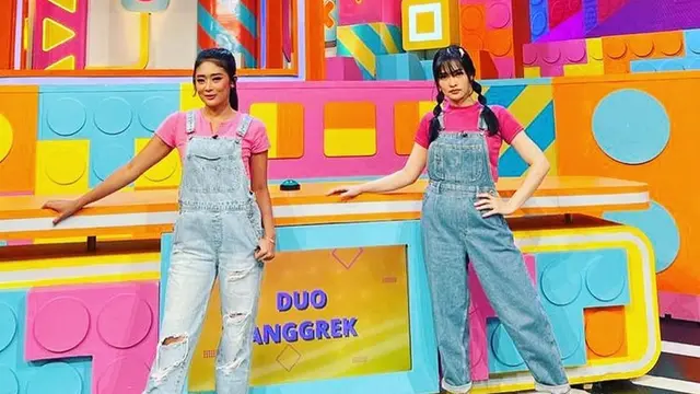 Potret Duo Anggrek Pakai Baju Senada, Tuai Perhatian Usai 'Cikini Gondangdia' Viral