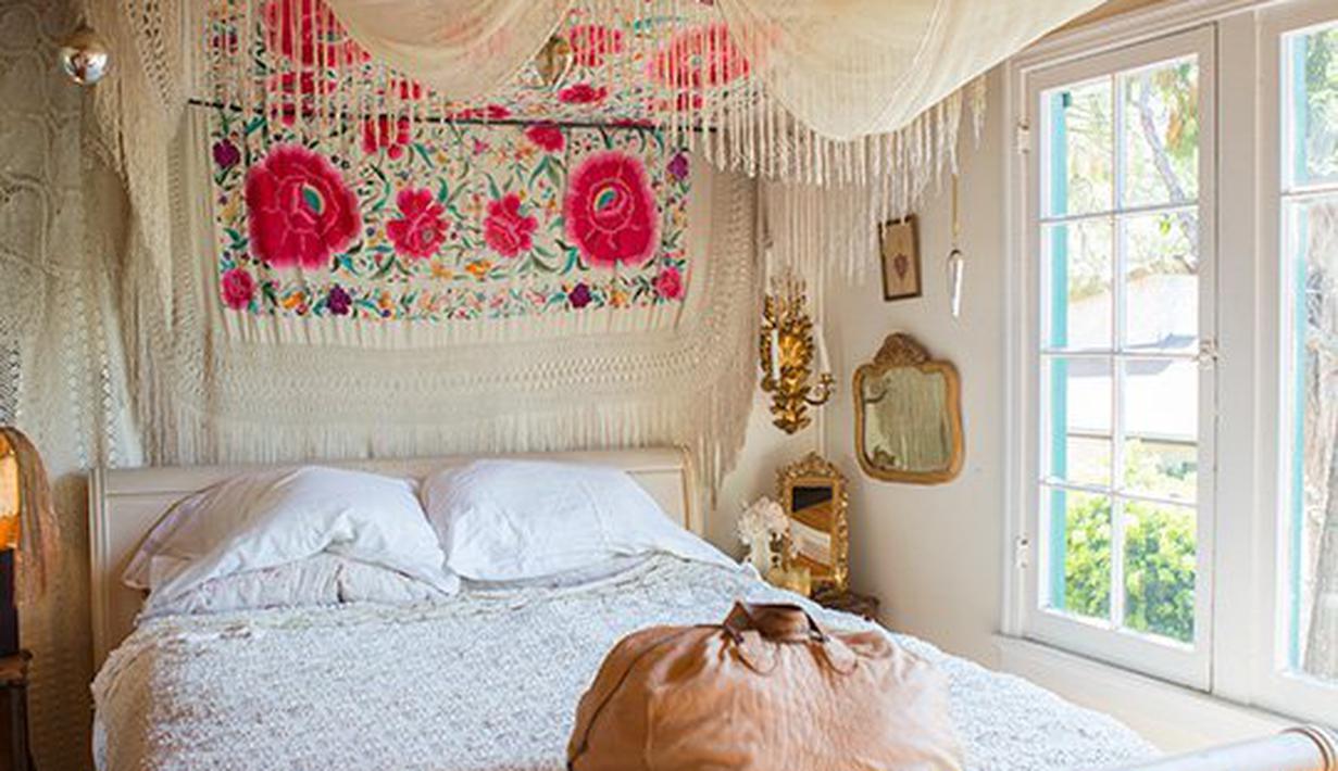 10 Desain  Kamar  Tidur Bergaya Bohemian  yang Bisa 