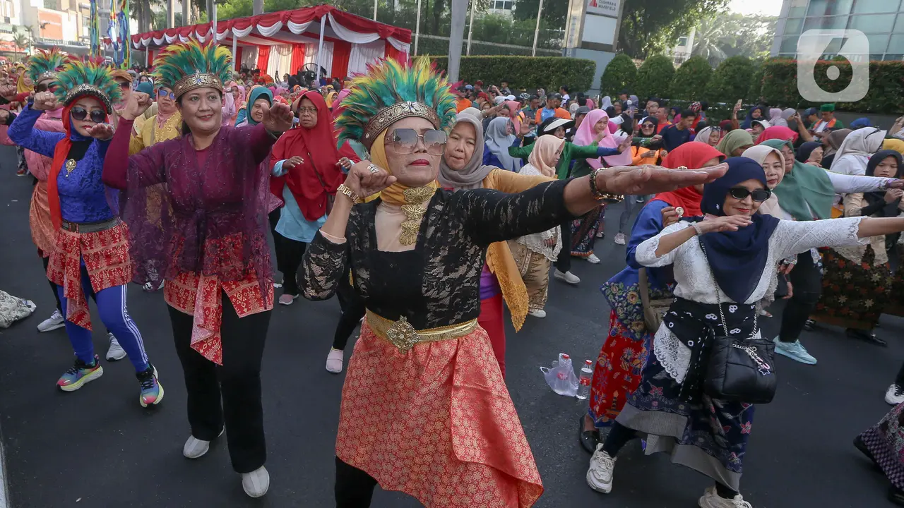 Flashmob berkebaya di CFD