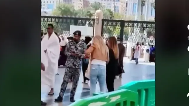 Viral Video 2 Wanita Tanpa Hijab Ingin Masuk ke Masjid Nabawi, Sikap Petugas Tuai Pujian