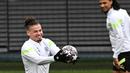 Pemain Manchester City Kalvin Phillips menjalani sesi latihan tim di tempat latihan Manchester City di Manchester, Inggris, 21 Februari 2023. Manchester City akan menghadapi RB Leipzig pada pertandingan sepak bola babak 16 besar Liga Champions. (Paul ELLIS/AFP)