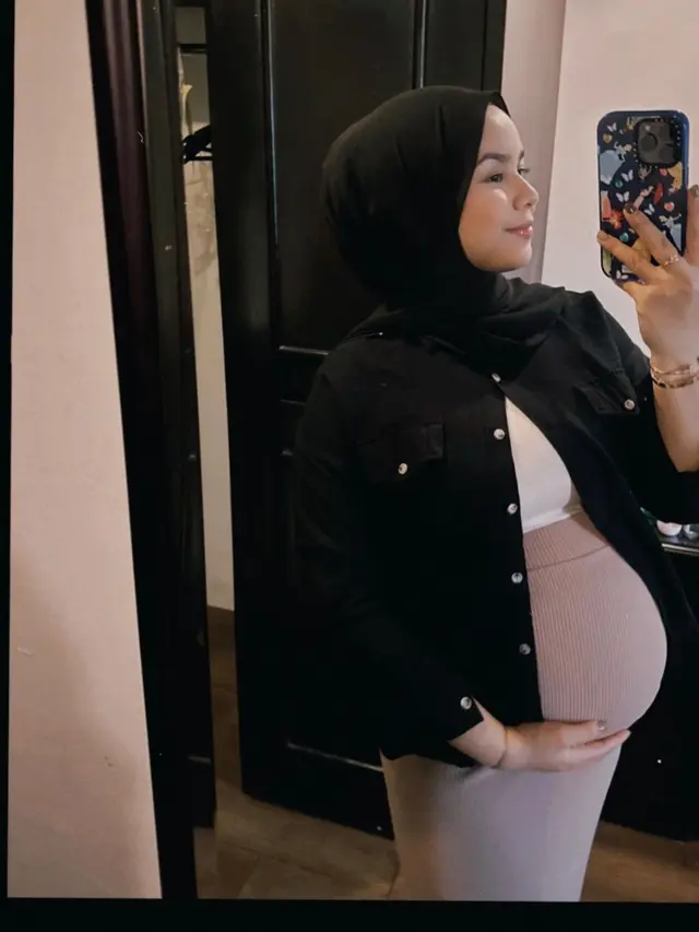 Asri Faradila, istri Achmad Megantara kini sedang hamil besar (Foto: Instagram asrifaradila)