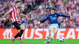 Gabriel Martinelli memecah kebuntuan dengan gol pada menit ke-72, sementara Leandro Trossard menambah keunggulan di menit ke-87. (AFP/Cesar Manso)
