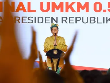 Presiden Joko Widodo (Jokowi) memberikan sambutan pada sosialisasi pajak penghasilan (PPh) final UMKM di Sanur, Bali, Sabtu (23/6). Jokowi mensosialisasikan aturan baru tarif PPh Final yang turun menjadi 0,5 persen. (Liputan6.com/Pool/Biro Pers Setpres)
