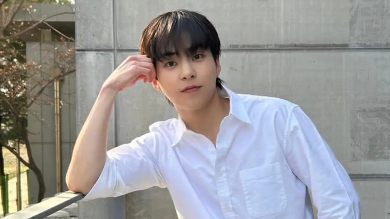 Xiumin EXO menjadi salah satu penampil dalam acara musik Saranghaeyo Indonesia (SHI) 2024. (Instagram.com/@e_xiu_o)