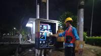 PLN gerak cepat melakukan pemeriksaan dan pemulihan infrastruktur kelistrikan terdampak gempa bermagnitudo 6,4 mengguncang wilayah Yogyakarta dan sekitarnya, Jumat (30/6/2023) pukul 19.57 WIB. (Dok. PLN)
