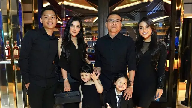 Potret Anang Hemansyah dan Keempat Anaknya yang Selalu Terlihat Kompak