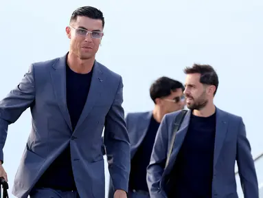 Cristiano Ronaldo dan sejumlah pemain Timnas Portugal baru saja mendarat di Bandara Internasional Palm Beach, Florida, Amerika Serikat, pada Jumat (12/06/2026) waktu setempat. (AFP/Getty Images/Leonardo Fernandez)