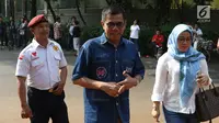 Sekjen Partai Demokrat Hinca Panjaitan saat tiba di rumah Prabowo Subianto di Kertangara, Jakarta, Jumat (28/6/2019). Prabowo mengumpulkan sekjen partai koalisi Adil Makmur untuk membahas beberapa hal usai putusan MK terkait sengketa Pilpres 2019. (Liputan6.com/Angga Yuniar)