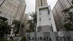 Suasana Apartemen Kalibata City pasca-terkuaknya kasus prostitusi online di lingkungan tersebut., Jakarta, Senin (27/4/2015). Sebelumnya, dua unit apartemen di Kalibata City dijadikan tempat tinggal pekerja seks di bawah umur. (Liputan6.com/Faizal Fanani)