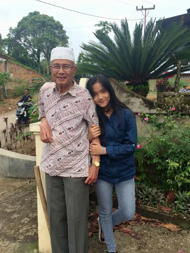 Potret Fuji dan Kakek