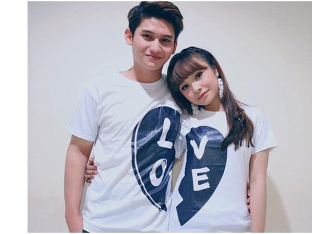7 Potret Mesra Tasya Rosmala Dan Fikry Felixshah Selalu Kompak Surabaya Liputan6 Com Tasya rosmala full album adella terbaru 2019. 7 potret mesra tasya rosmala dan fikry