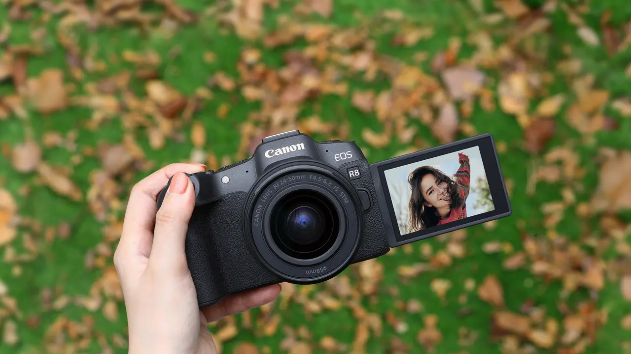 Canon EOS R8