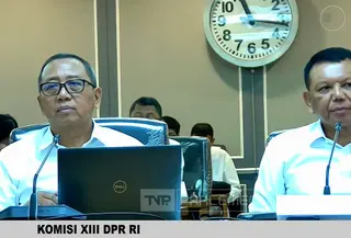 Wakil Menteri Sekretaris Negara (Wamensesneg) Bambang Eko Suhariyanto (Kanan). (Dok. Tangkapan Layar YouTube TVR PARLEMEN)
