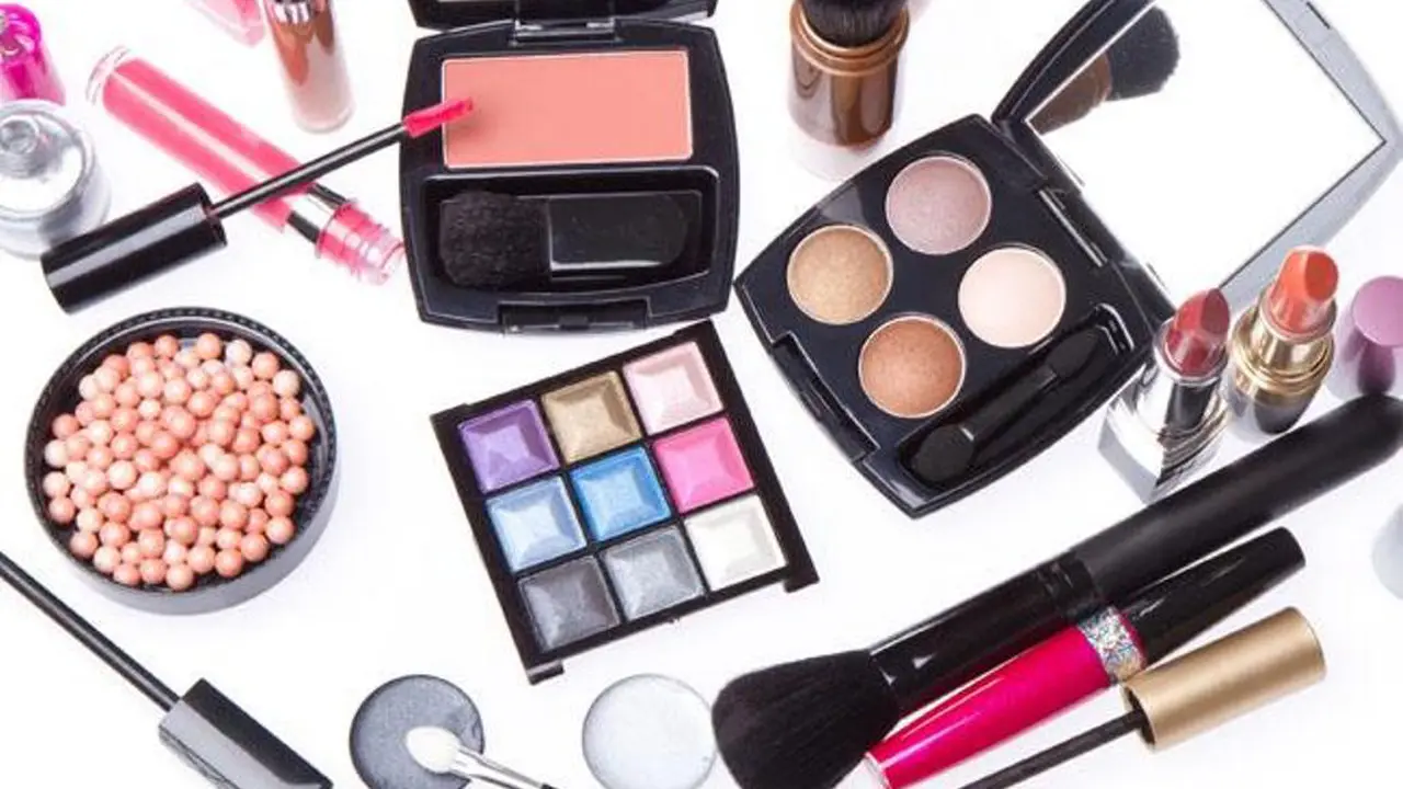 5 Tempat yang Harus Kamu Hindari untuk Menaruh Makeup