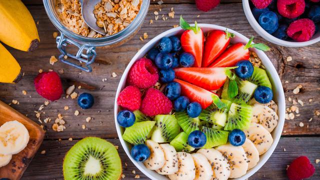 Buah atau smoothie bowl (iStock)