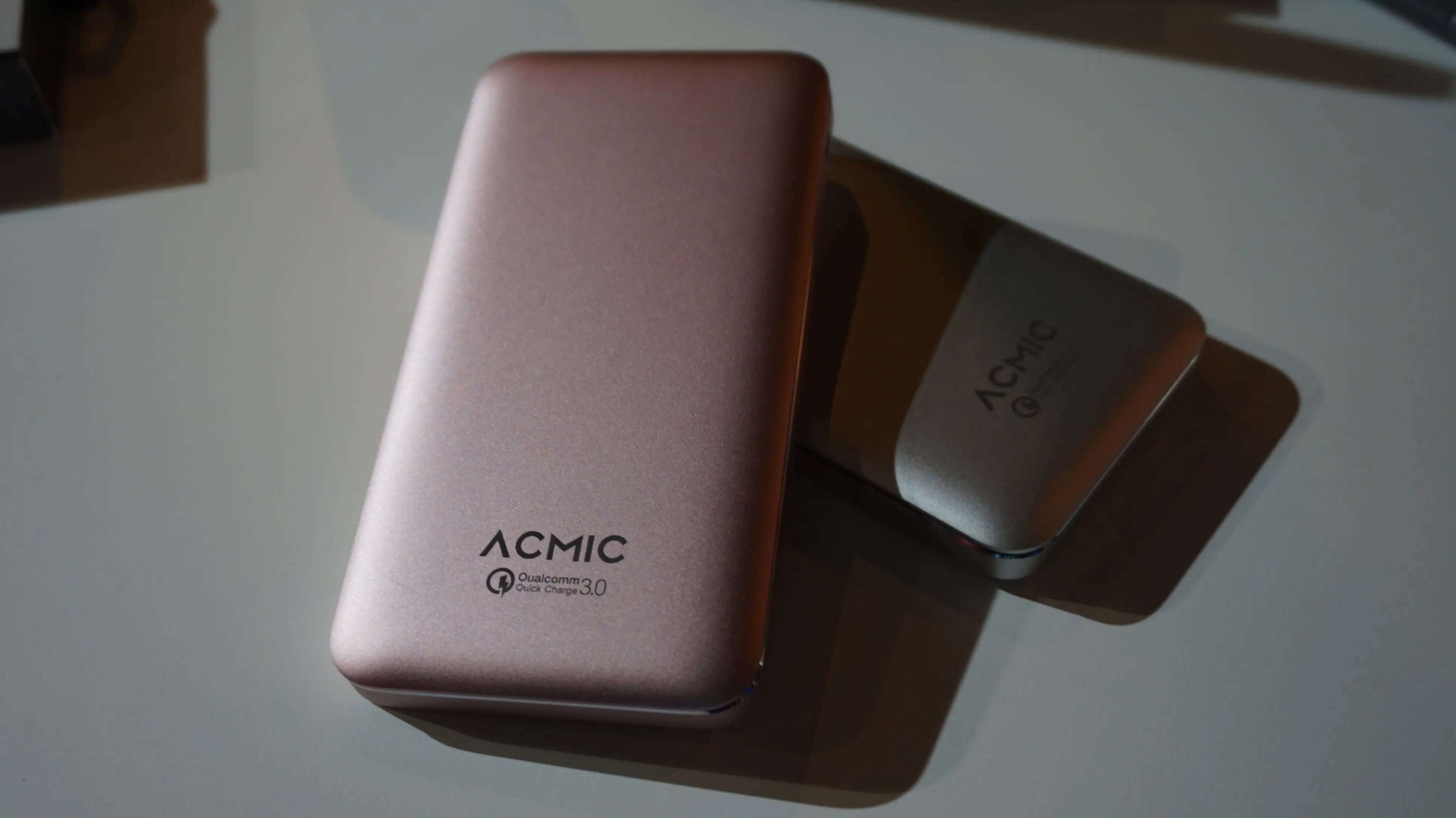 Power bank premium Acmic A10PRO (Liputan6.com/ Agustin Setyo W)