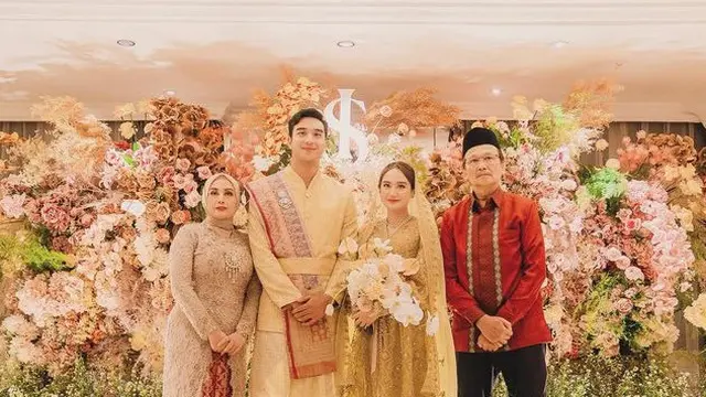 Pertunangan Salshabilla Adriani dan Ibrahim Risyad. [@morden.co]