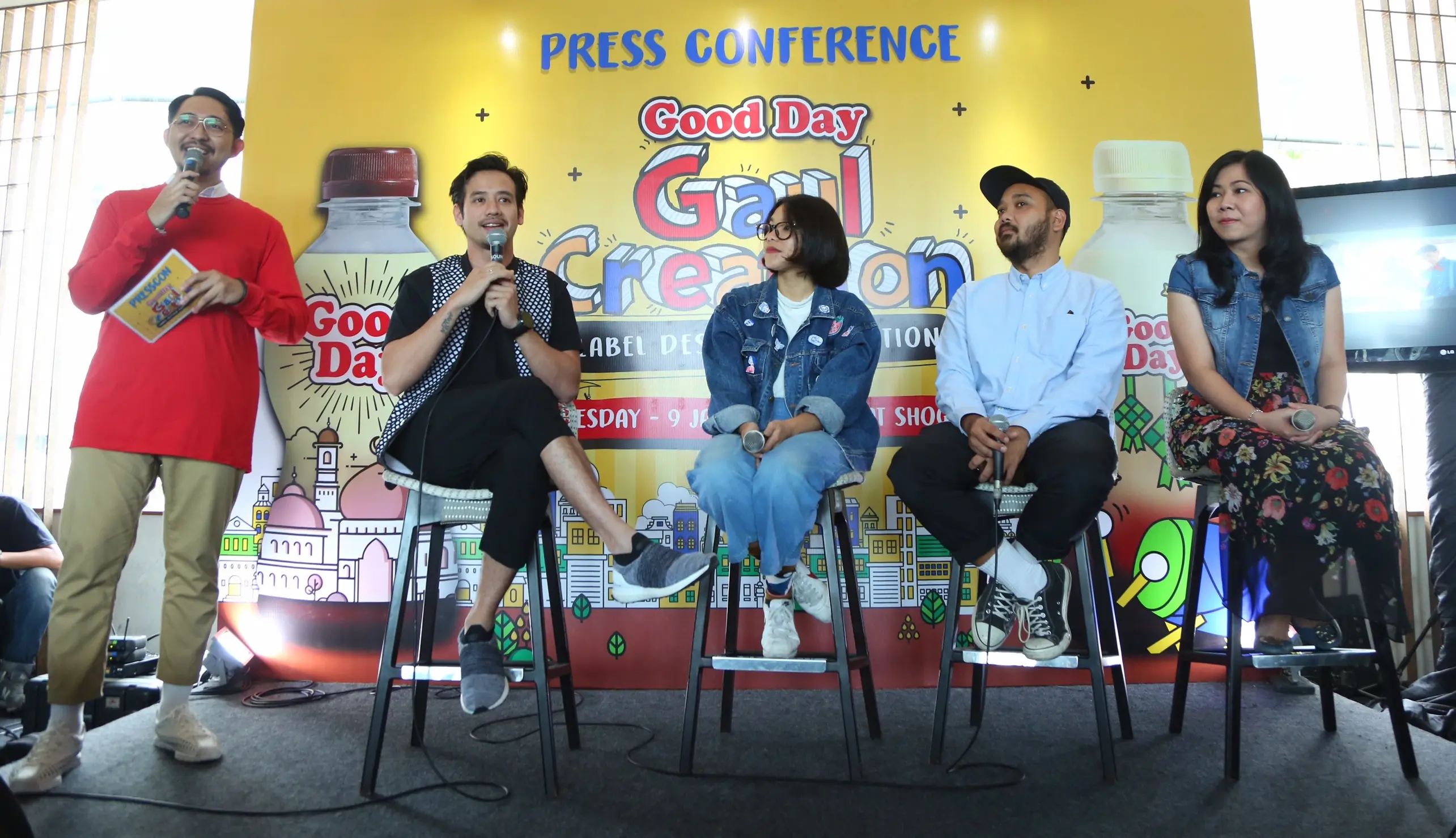 Acara press conference Good Day Gaul Creation di Kuningan, Jakarta Selatan. (Fotografer: Daniel Kampua/Bintang.com)