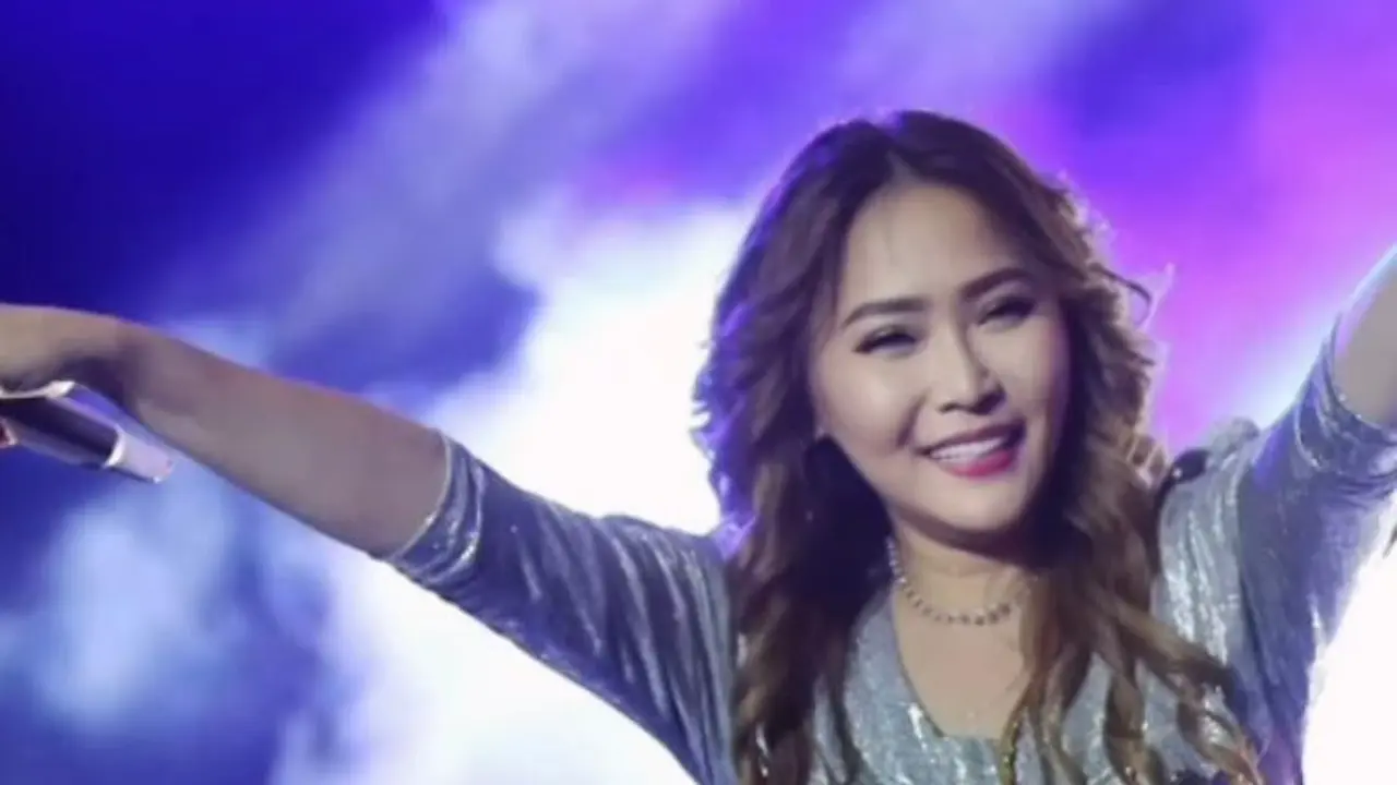8 Adu Gaya Artis yang Tampil di Pestapora 2023, Ayu Ting Ting, Mahalini hingga Naura Ayu Ekstra Glamor!