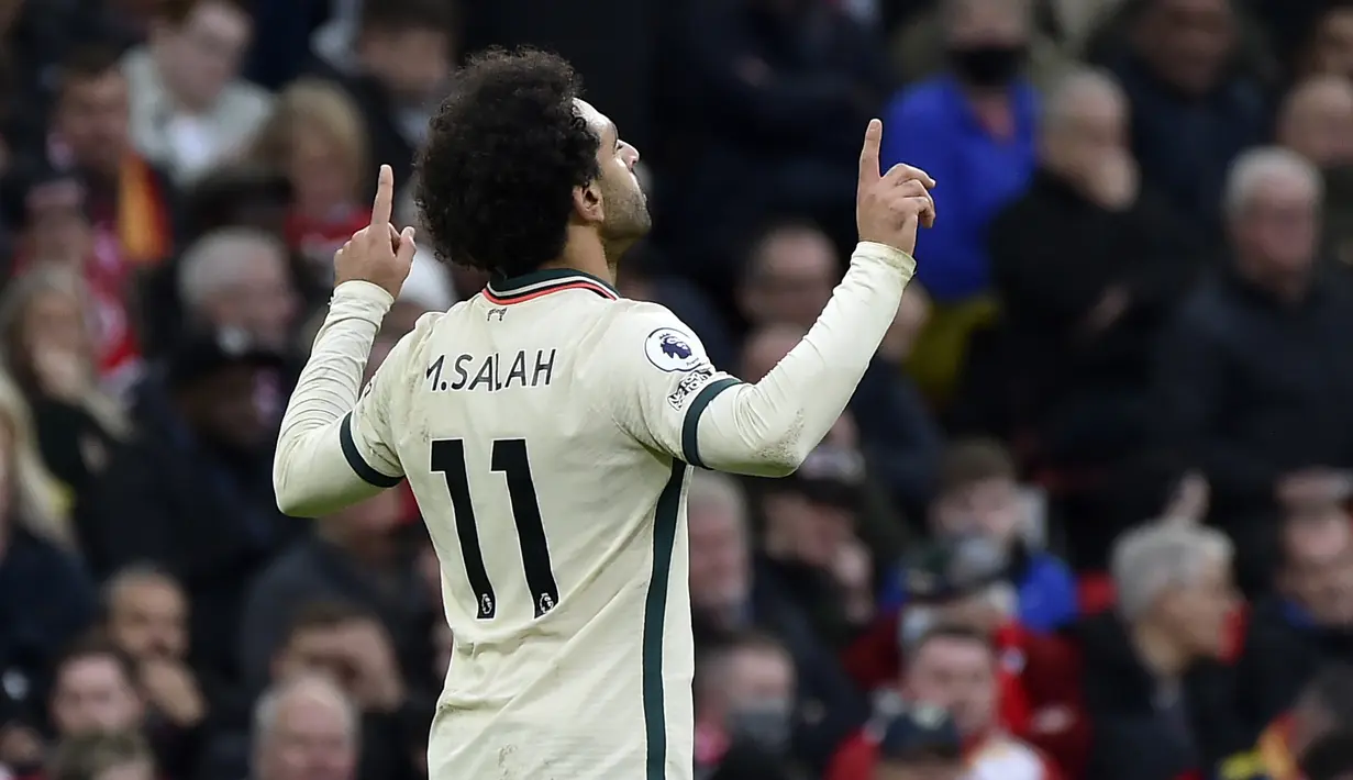 Dengan tambahan 3 gol, kini Mohamed Salah menjadi pemain Afrika dengan koleksi gol terbanyak di Liga Inggris dengan 106 gol, mematahkan rekor sebelumnya yang dipegang Didier Drogba dengan 104 gol. (AP/Rui Vieira)