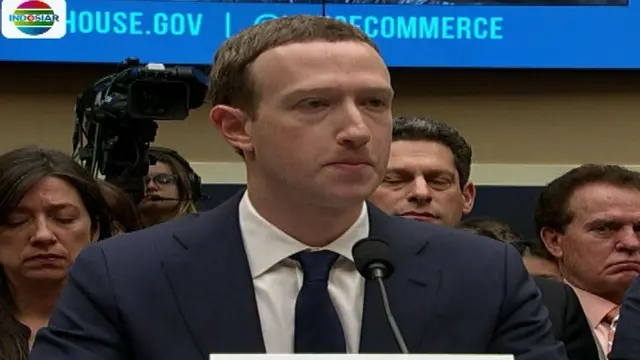 Dalam salah satu kesaksiannya, Zuckerberg mengakui bahwa data Facebook, salah satunya informasi personal pengguna dijual ke pihak ketiga.
