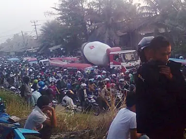 Tambak-Kibin Macet Total