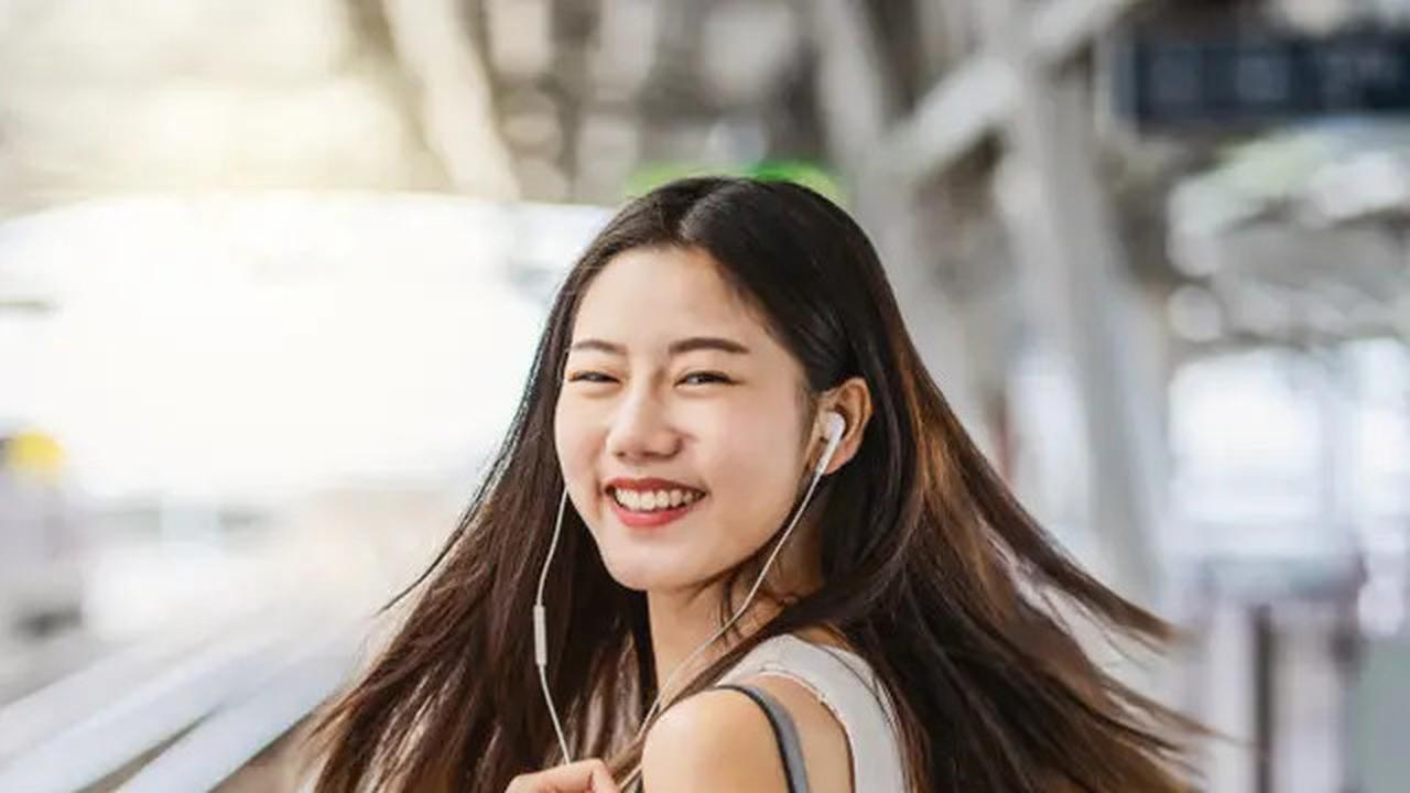 Kenali Sikap Perempuan yang Dapat Membuat Pria Betah dan Tertarik Lebih Lama