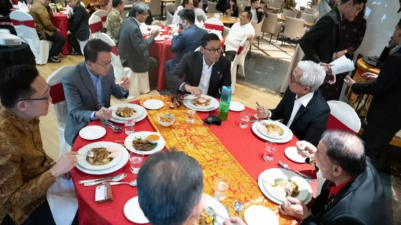 Menparekraf Sandiaga Uno saat menghadiri peresmian Rumah Makan Nusantara di Kuala Lumpur, Malaysia pada Jumat (17/3/2023) mala
