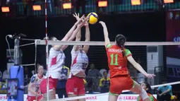 Jakarta Livin' Mandiri membuka peluang lolos babak final four Proliga 2026 usai menumbangkan pemuncak klasemen, Jakarta Pertamina Enduro (JPE) 3-1 (25-12, 25-20, 15-25, 25-20). (Dok. PBVSI)