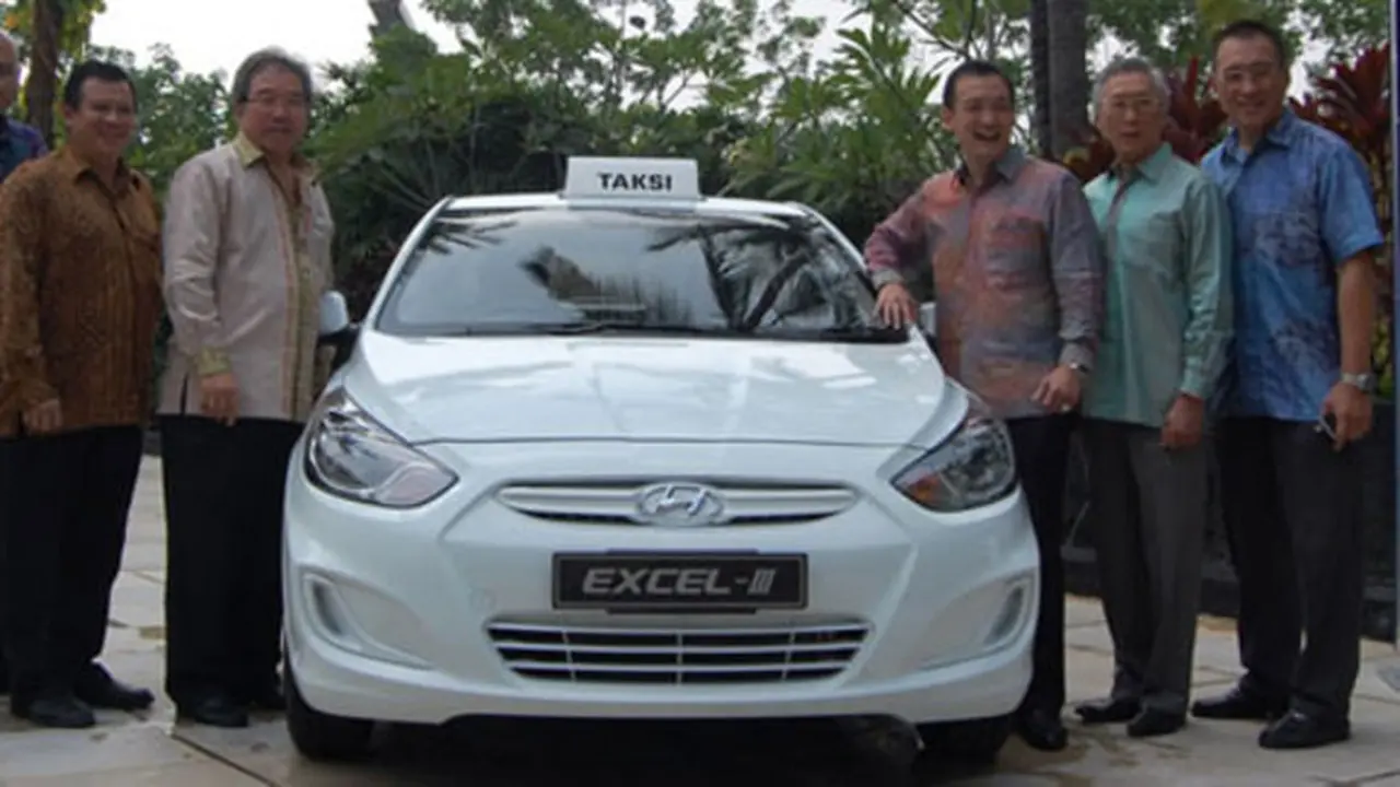 Peluncuran Hyundai Excell III dan Starex Mover di Jakarta, Rabu (27/6).
(Foto: Nazar Ray)