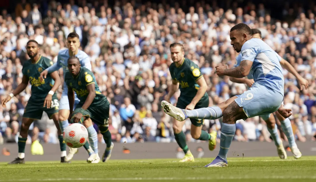 <p>Sepanjang laga, Jesus mampu melepas empat tembakan mengarah ke gawang, membuat satu assist, menciptakan satu peluang gol dan tiga operan kunci. (AP/Jon Super)</p>