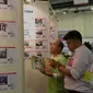 Pengunjung melihat pameran Property Week 2015 di Balai Kartini, Jakarta, Kamis (17/9/2015). 140 pengembang mengisi pameran tersebut dan di harapkan dapat membantu mengembalikan dinamisme industri properti di dalam negeri. (Liputan6.com/Angga Yuniar)