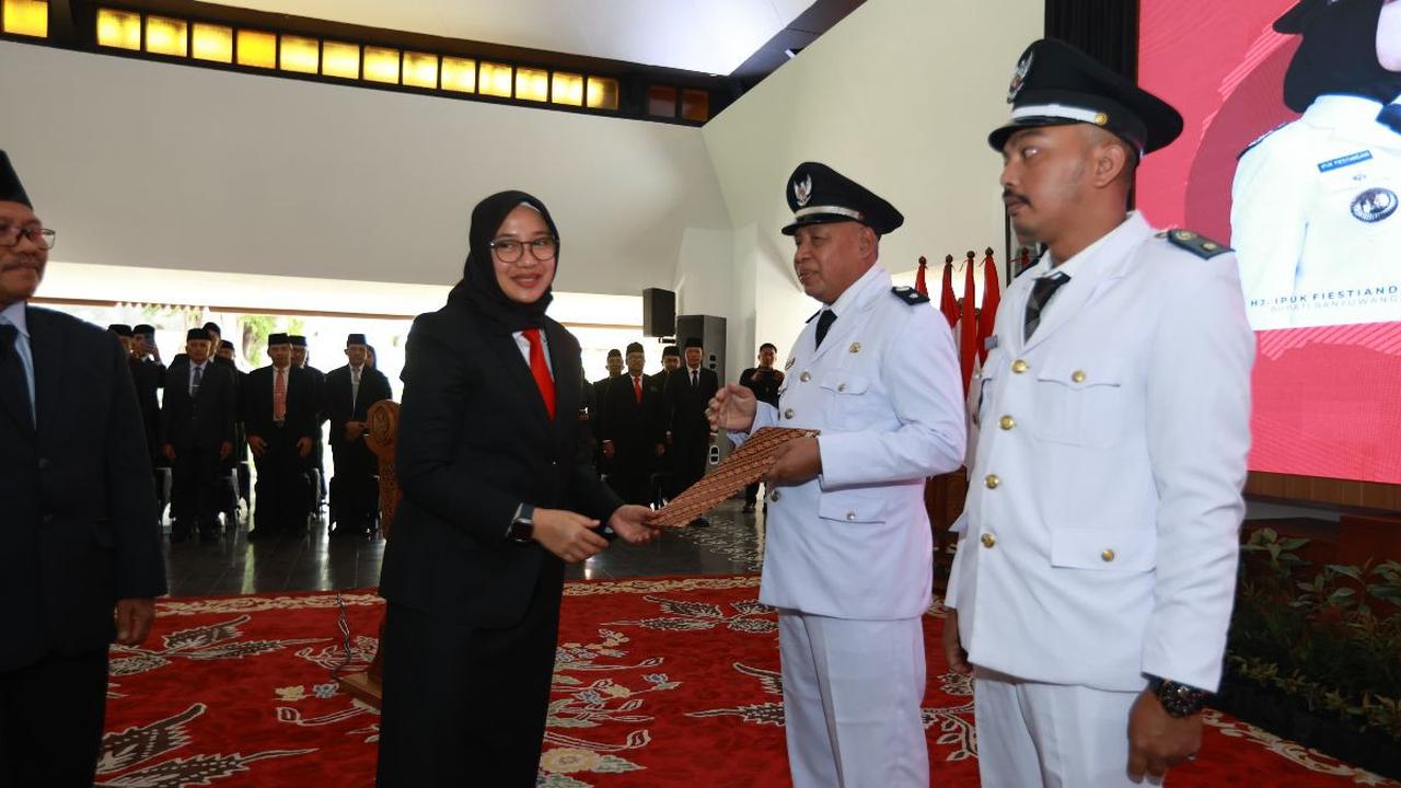187 Kepala Desa se-Kabupaten Banyuwangi Terima SK Perpanjangan Masa Jabatan 2 Tahun