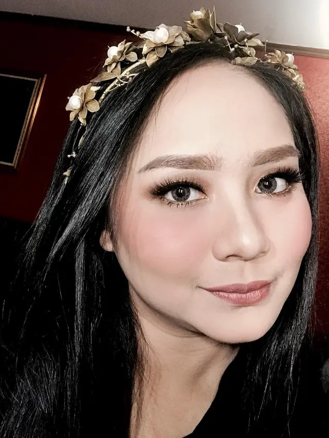 [Bintang] Biar Pipi Chubby, Makeup Andalan Gita Gutawa Ini Keren Maksimal