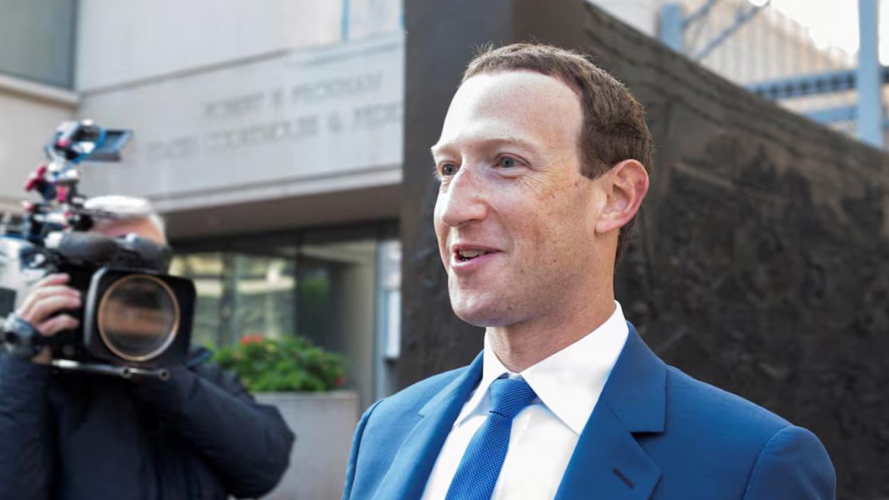 Mark Zuckerberg di Mata Tetangga: Musuh Bersama Bapak-Bapak Komplek
