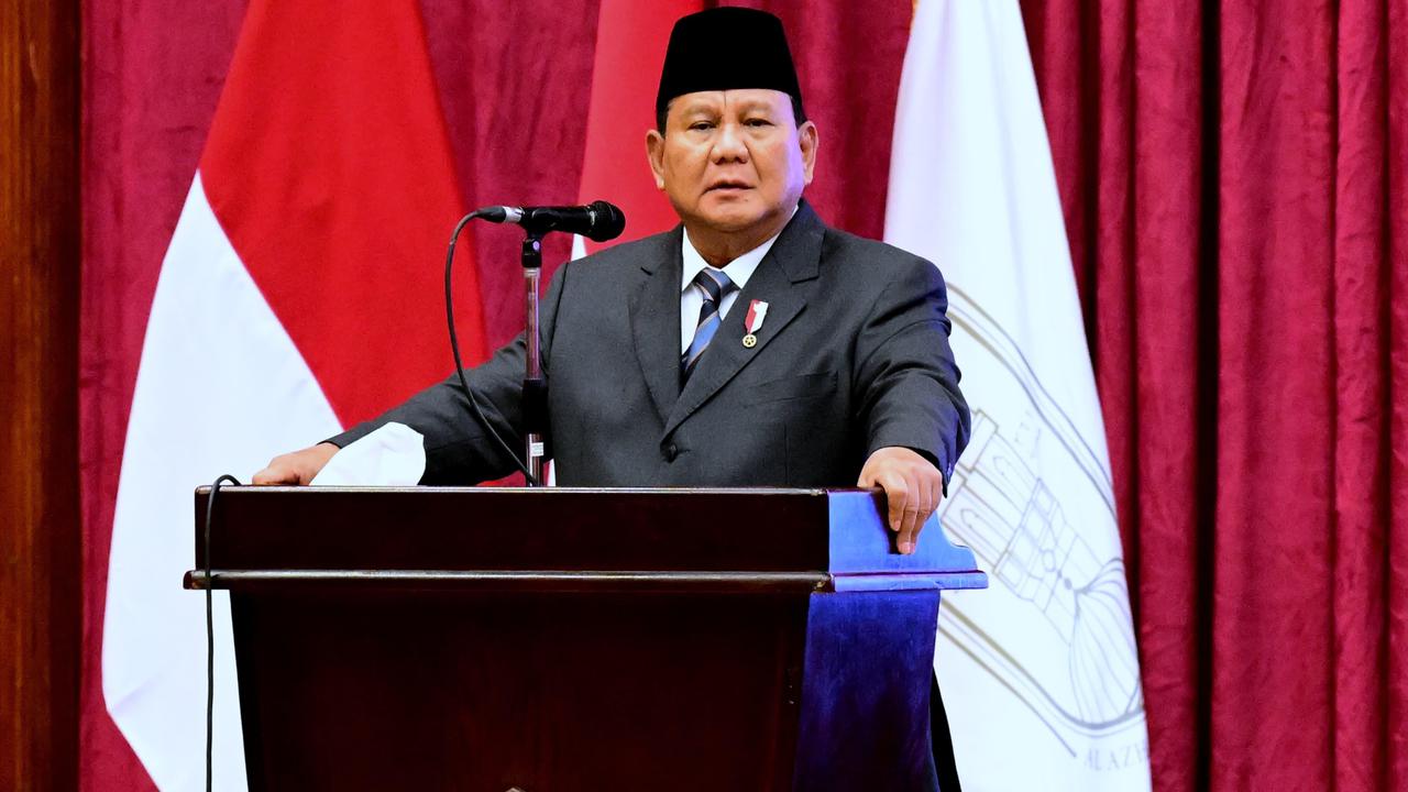 Prabowo Minta Aparat Setia pada Negara dan Rakyat: Kalau Tidak, Percayalah Saya akan Bersihkan!