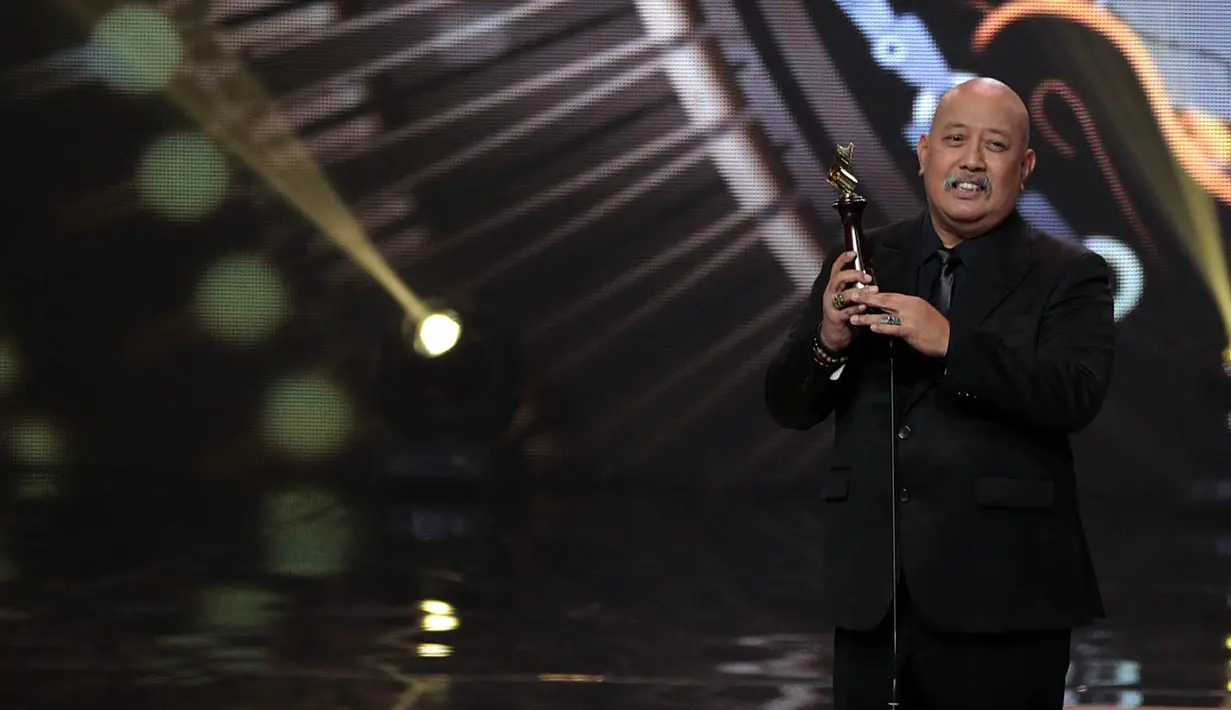 Baik ada maupun tak ada penghargaan, Indro sebagai seorang seniman mengaku tidak bisa lepas untuk terus menghasilkan sebuah karya. Untuk kedepannya, Indro akan terus berkarya tanpa henti. (Deki Prayoga/Bintang.com)