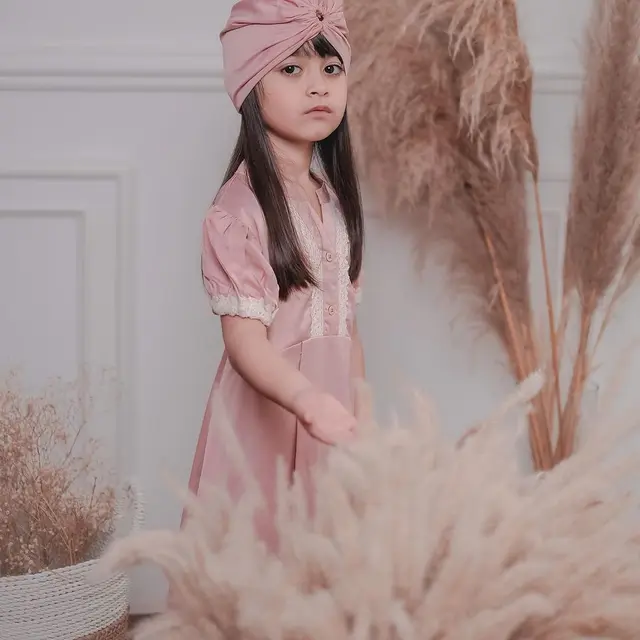 6 Potret Amabel Lennata, Model Cilik yang Disebut Mirip Lesty Kejora dan Rizky Billar