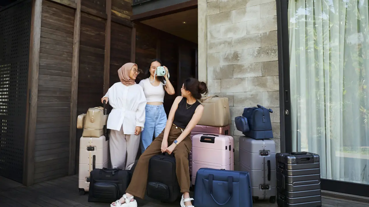 Berburu Tas hingga Koper Sesuai Kebutuhan Travelling di Flagship Store Pertama Baller