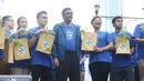 Gubernur DKI Jakarta Djarot Saiful Hidayat dalam acara pencanangan program #TrotoarKita di area car free day Bundaran HI, Minggu (8/10). Program ini untuk mengajak publik turut terlibat dalam perubahan yang dilakukan pemerintah (Liputan6.com/Angga Yuniar)