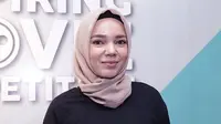 Dewi Sandra Ambil Hikmah Setiap Ziarah ke Makam Orang Tua