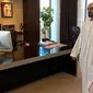 Penguasa Dubai, Sheikh Mohammed bin Rashid saat melakukan sidak di kantor-kantor pejabat (Dubai Media Office)