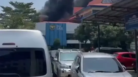 Gedung Bea Cukai Batam Kebakaran